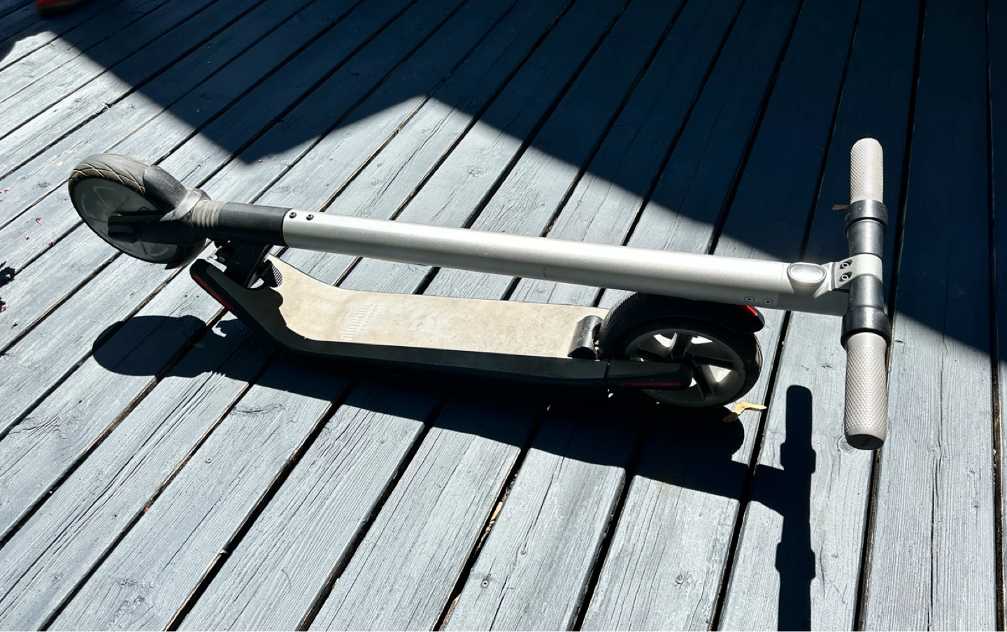 Segway Ninebot ES1 Electric Kick Scooter - photo 5