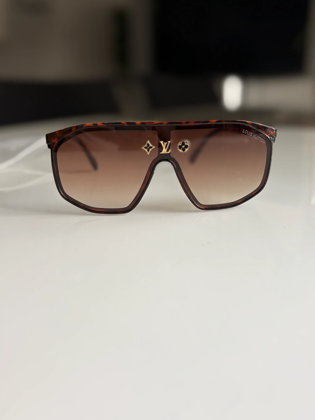 Fashionable Sunglasses - photo 2