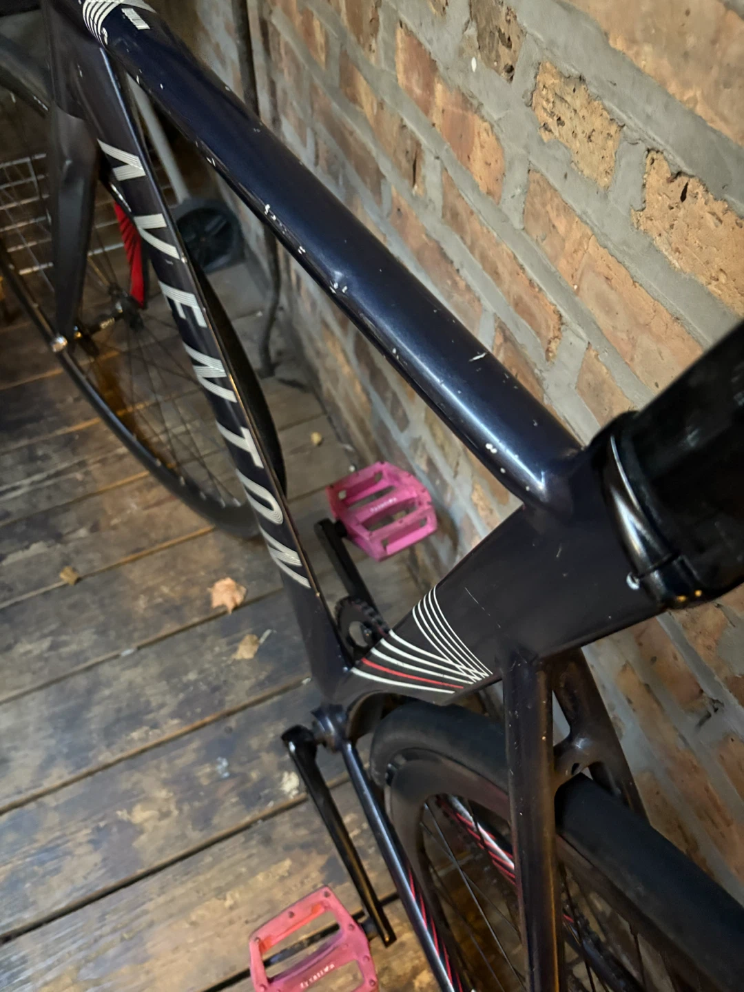 Aventon Fixed Gear Bike - photo 2