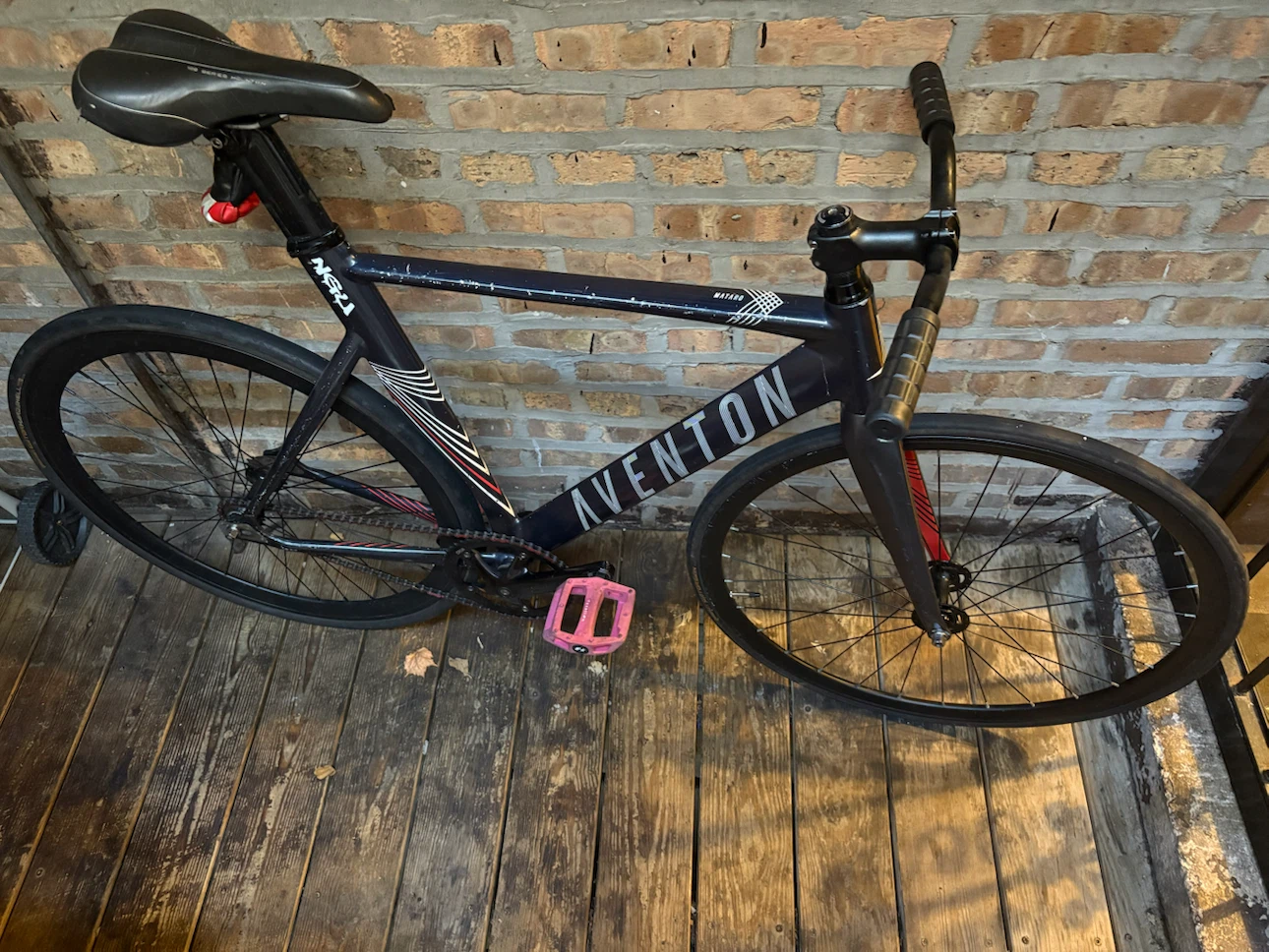 Aventon Fixed Gear Bike - photo 5