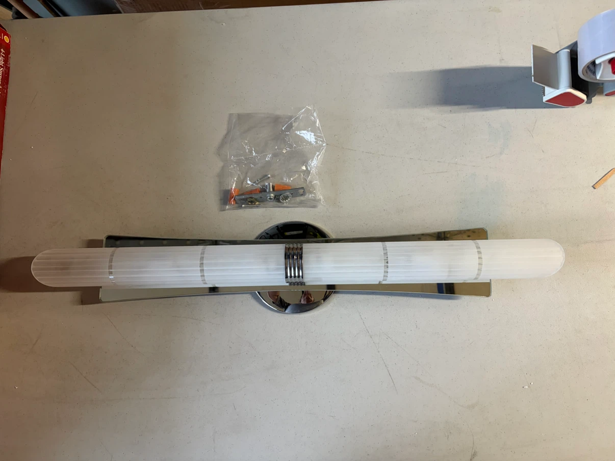 Box of 4!! Portfolio Vanity Fixtures - photo 2
