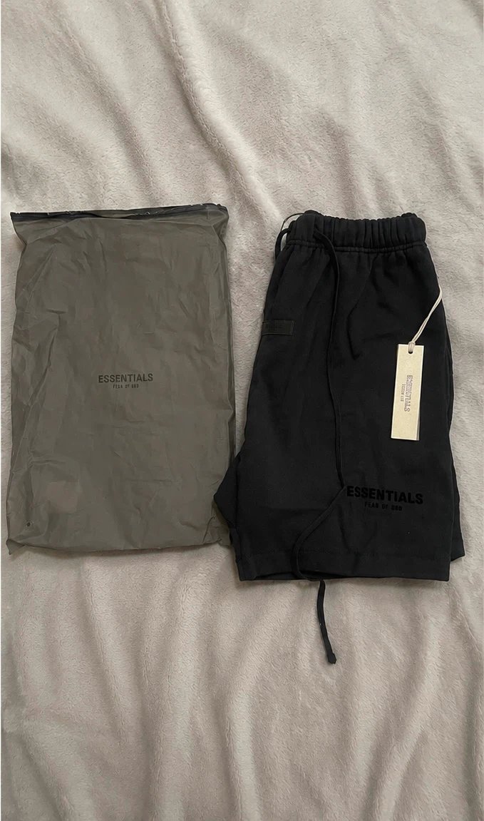 Fear of God Essentials Sweat Shorts - Black - Size S - photo 2