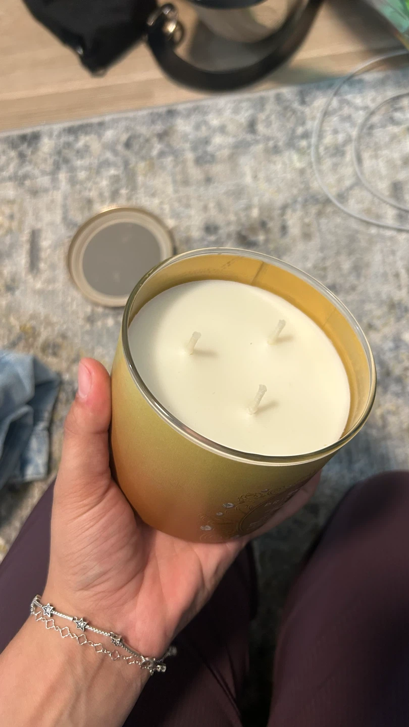 3 Unused Bath and Body Works 3 Wick Candles - photo 5