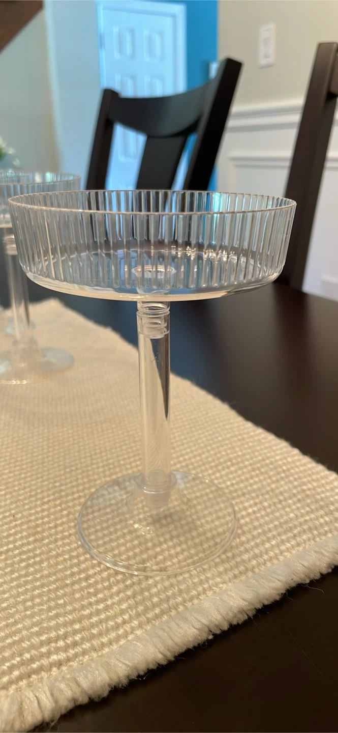 Plastic Coupe Glasses Set of 20 - photo 2