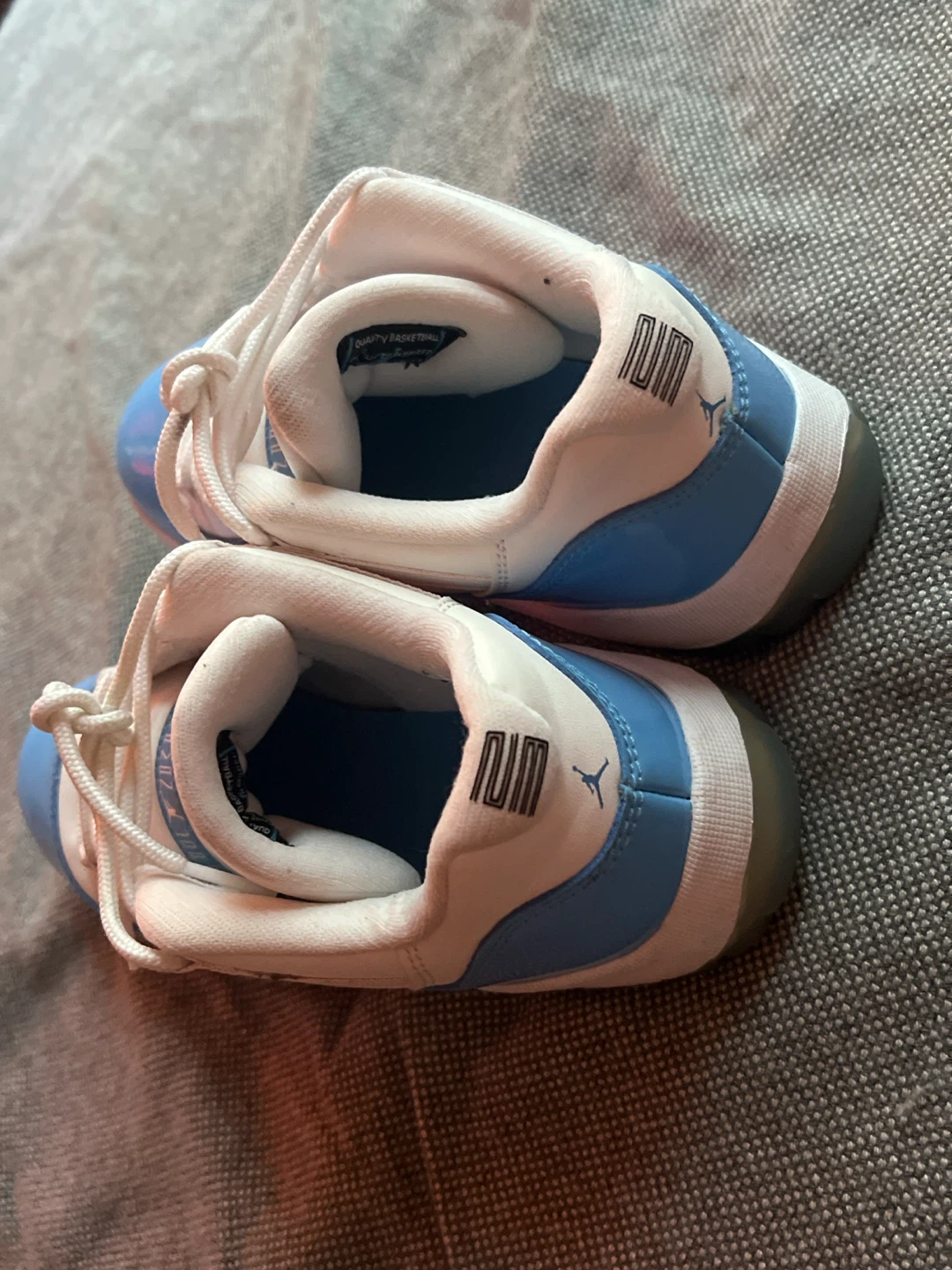 Air Jordan 11 Low "University Blue" - photo 2