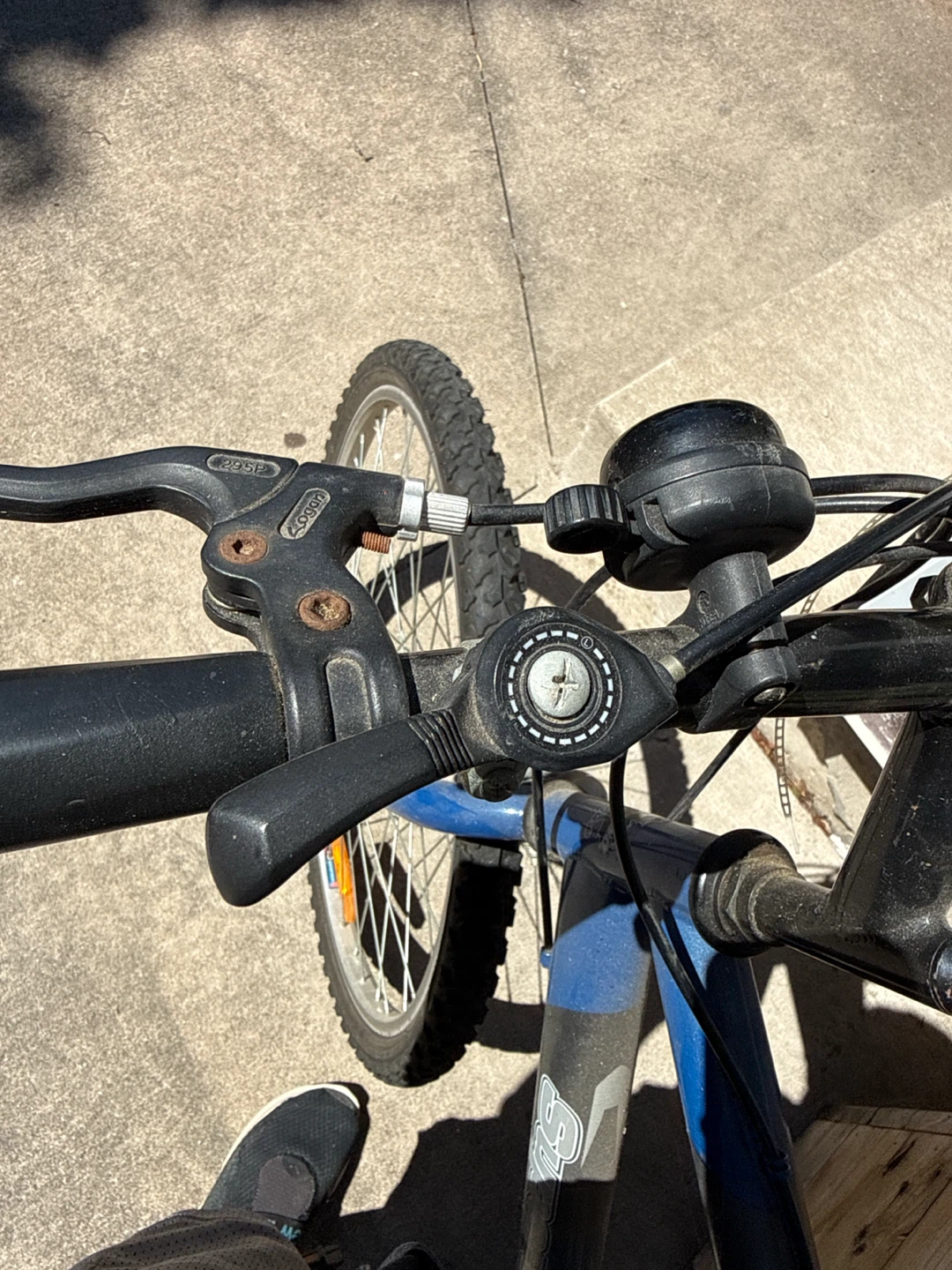 Blue  Mountain Bike - photo 3