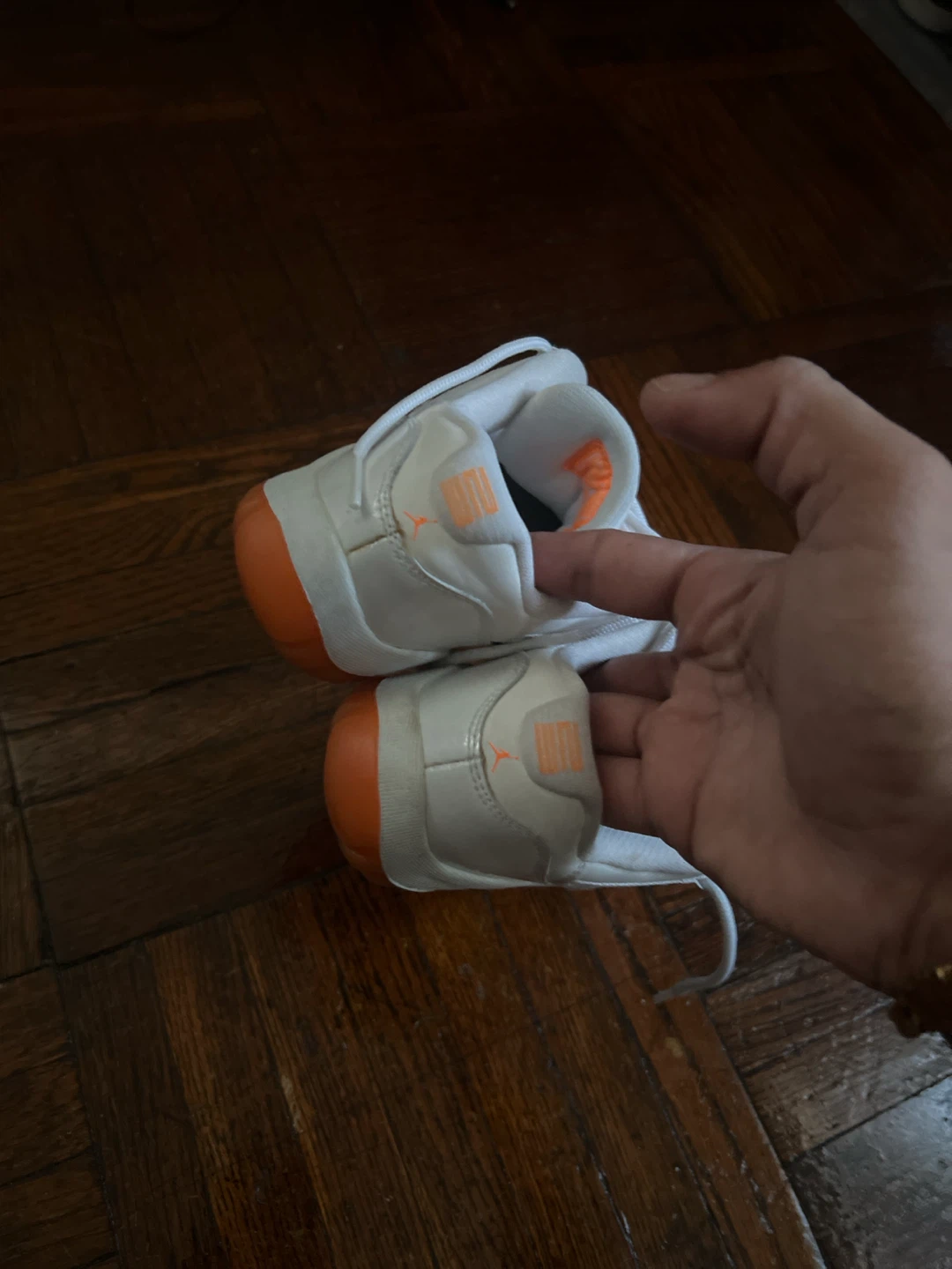 Air Jordan 11 Low White Orange Gum Sole Sneakers - photo 2