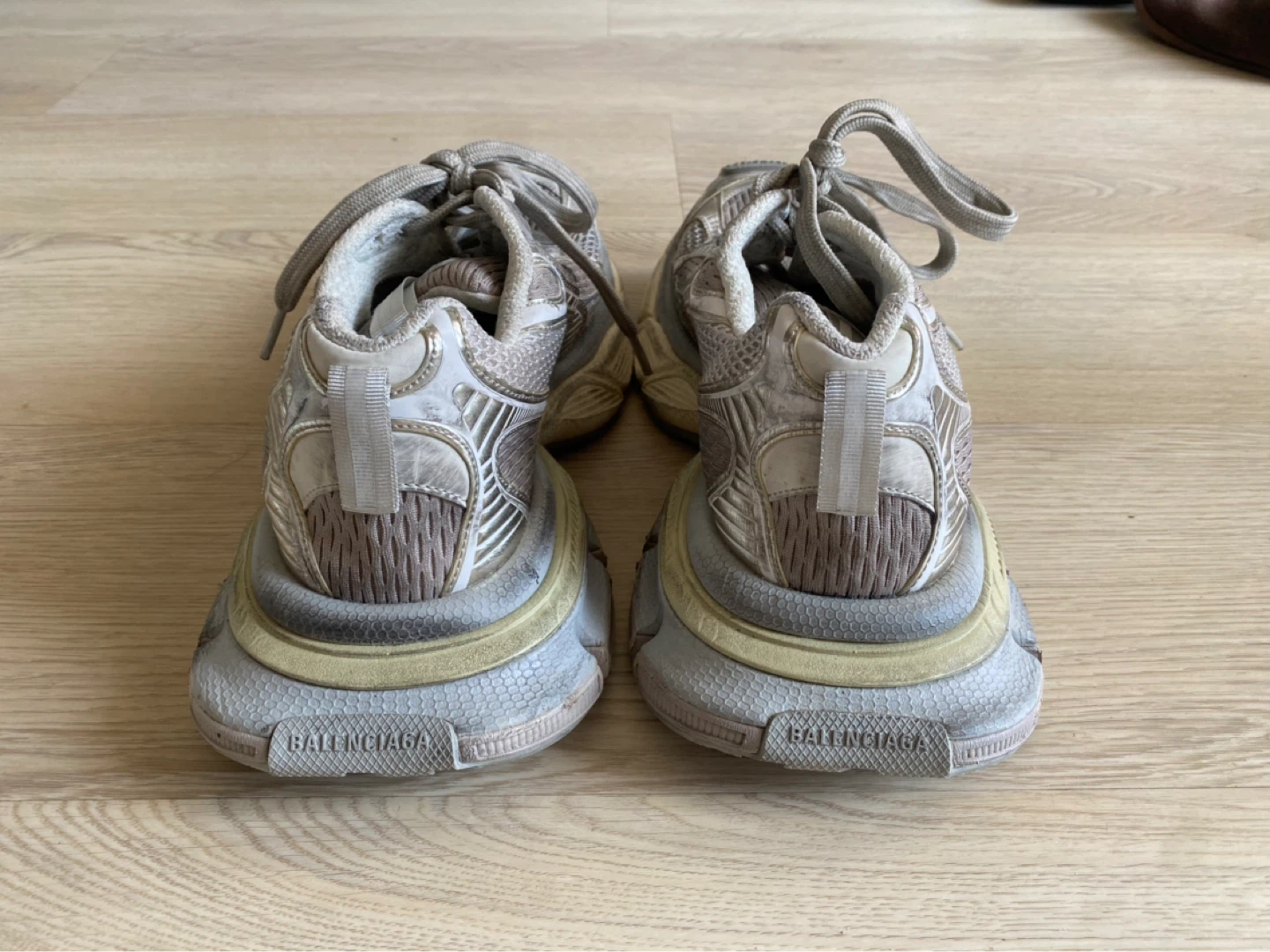 Balenciaga 3XL size 42 shoes (US 9 men’s) - photo 4