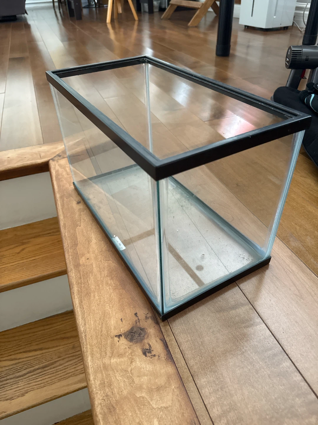 Glass Aquarium Tank 16inches long 10 high 8 wide