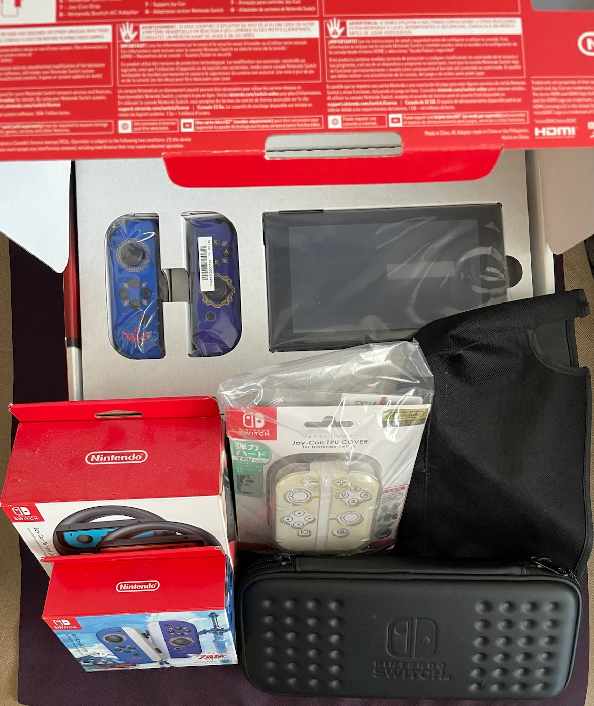 Nintendo Switch V1 unpatched with extras