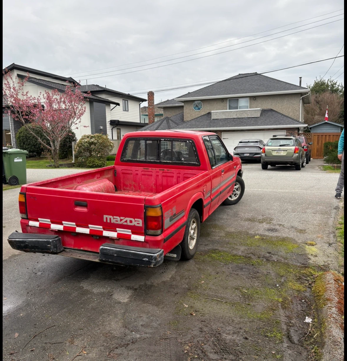 Mazda B2200 Pickup Truck - photo 3