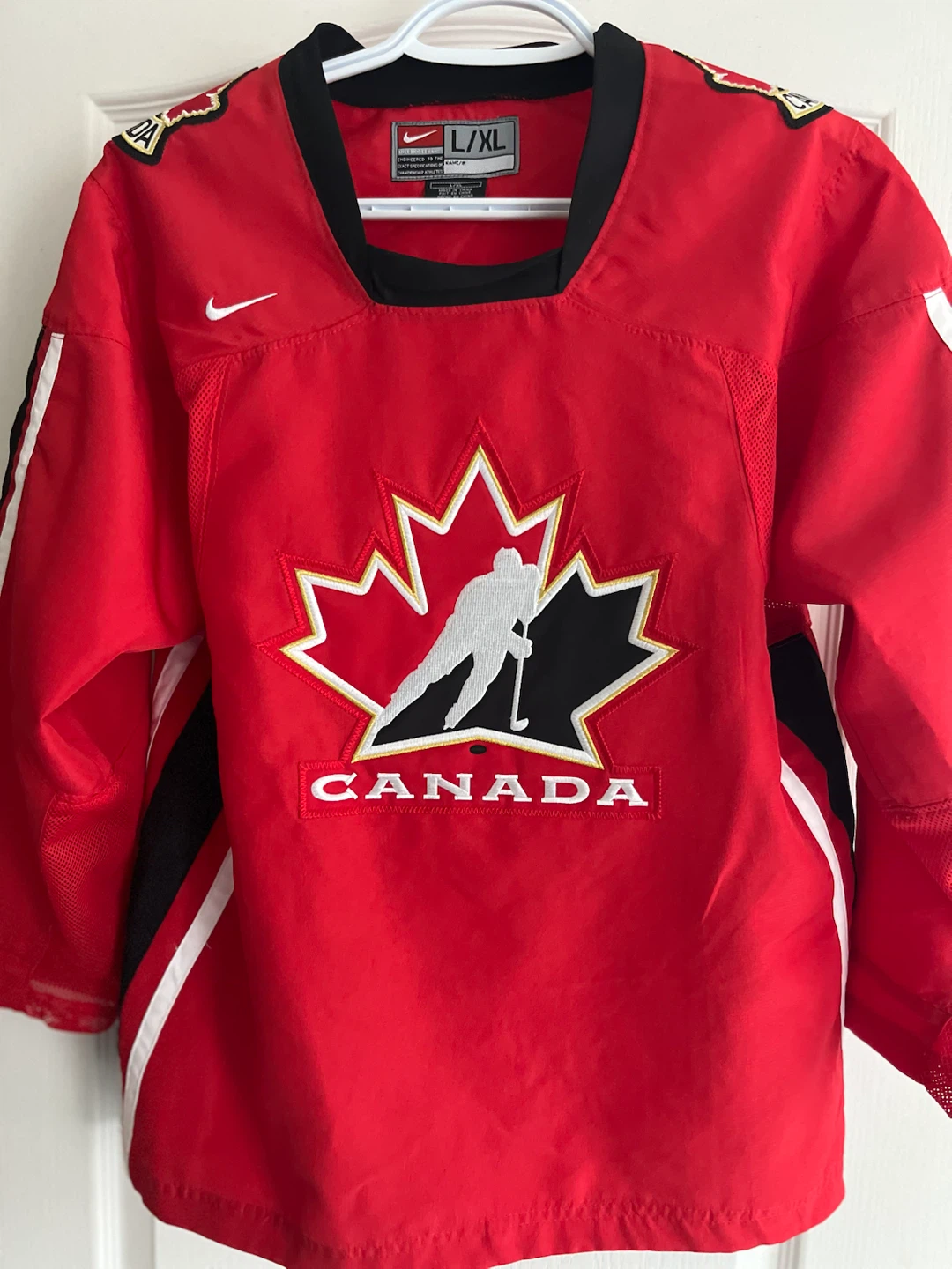 Nike Canada Hockey Jersey youth L/XL