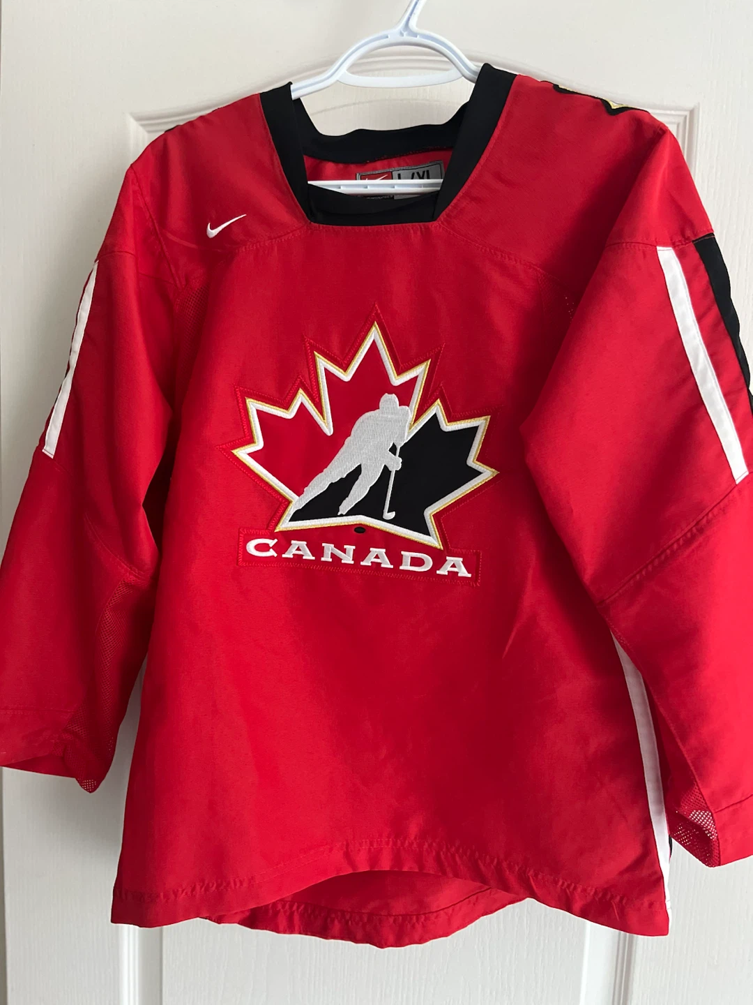 Nike Canada Hockey Jersey youth L/XL - photo 2