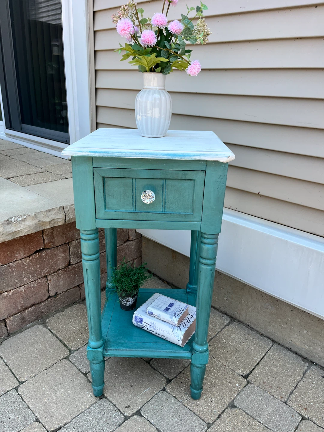 SHABBY CHIC SIDE TABLE