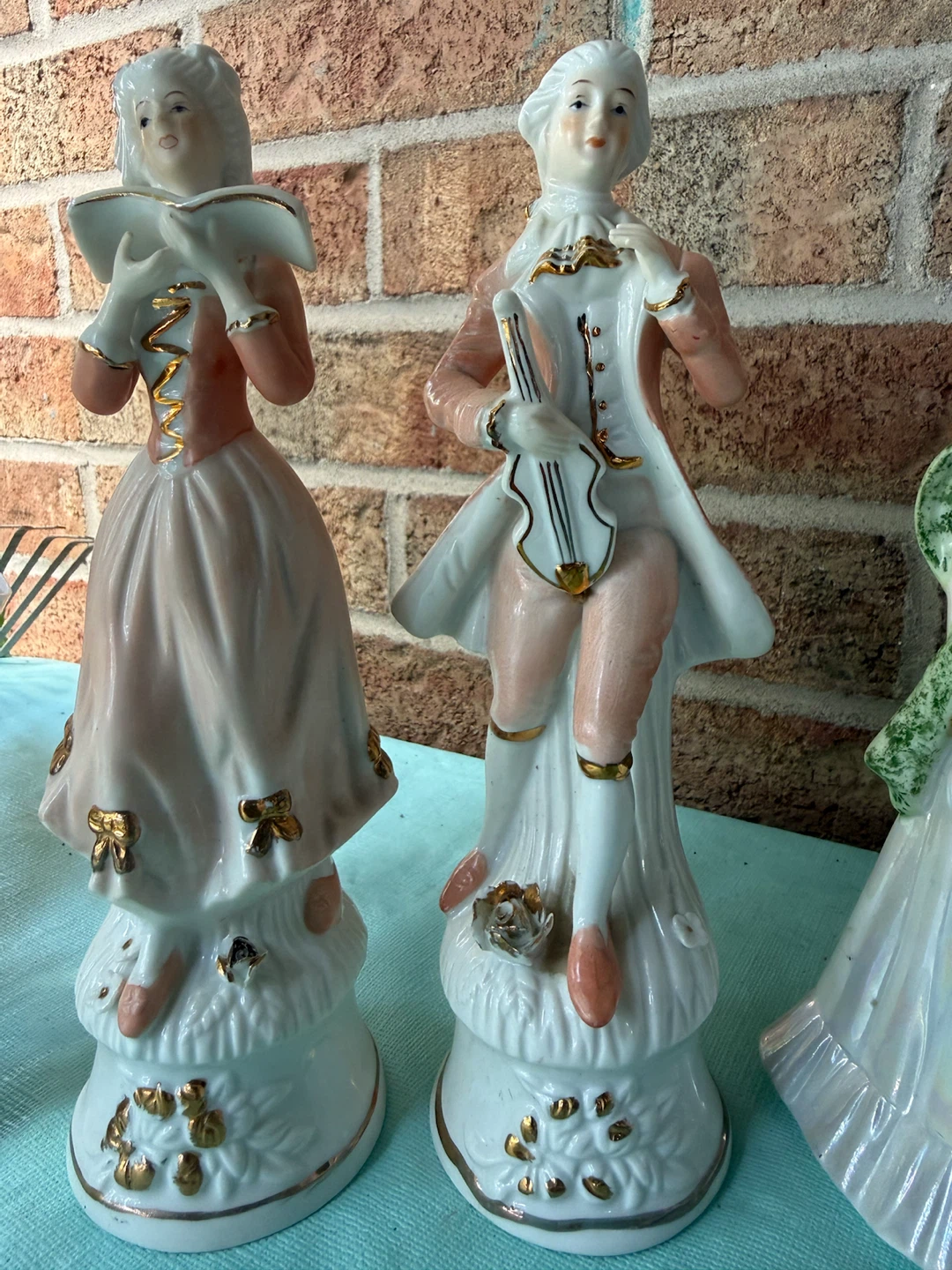 Set of 5 Porcelain Figurines - photo 3