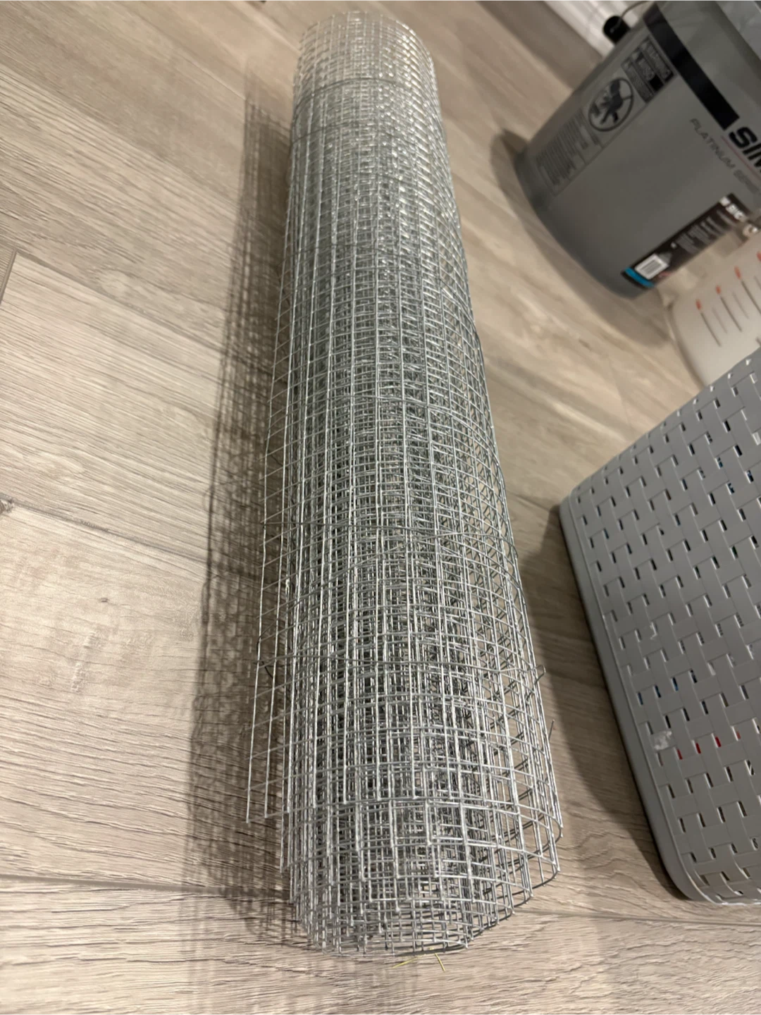 Rolled Wire Mesh Fencing