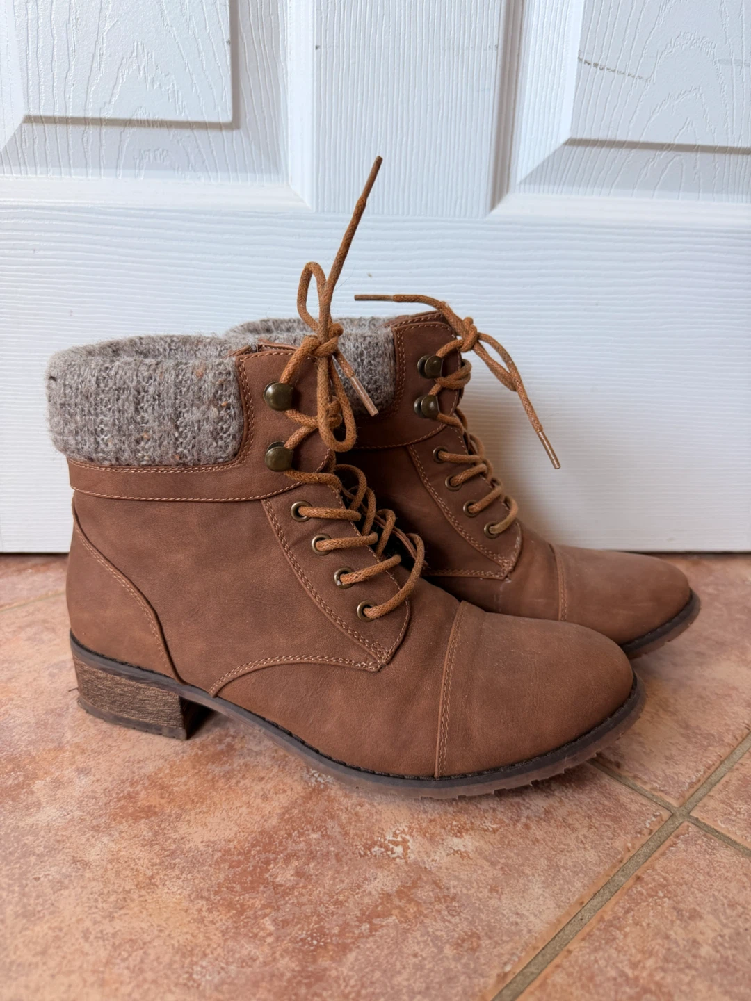 Like New Brown Lace-Up Ankle Boots with Knit Collar - photo 2