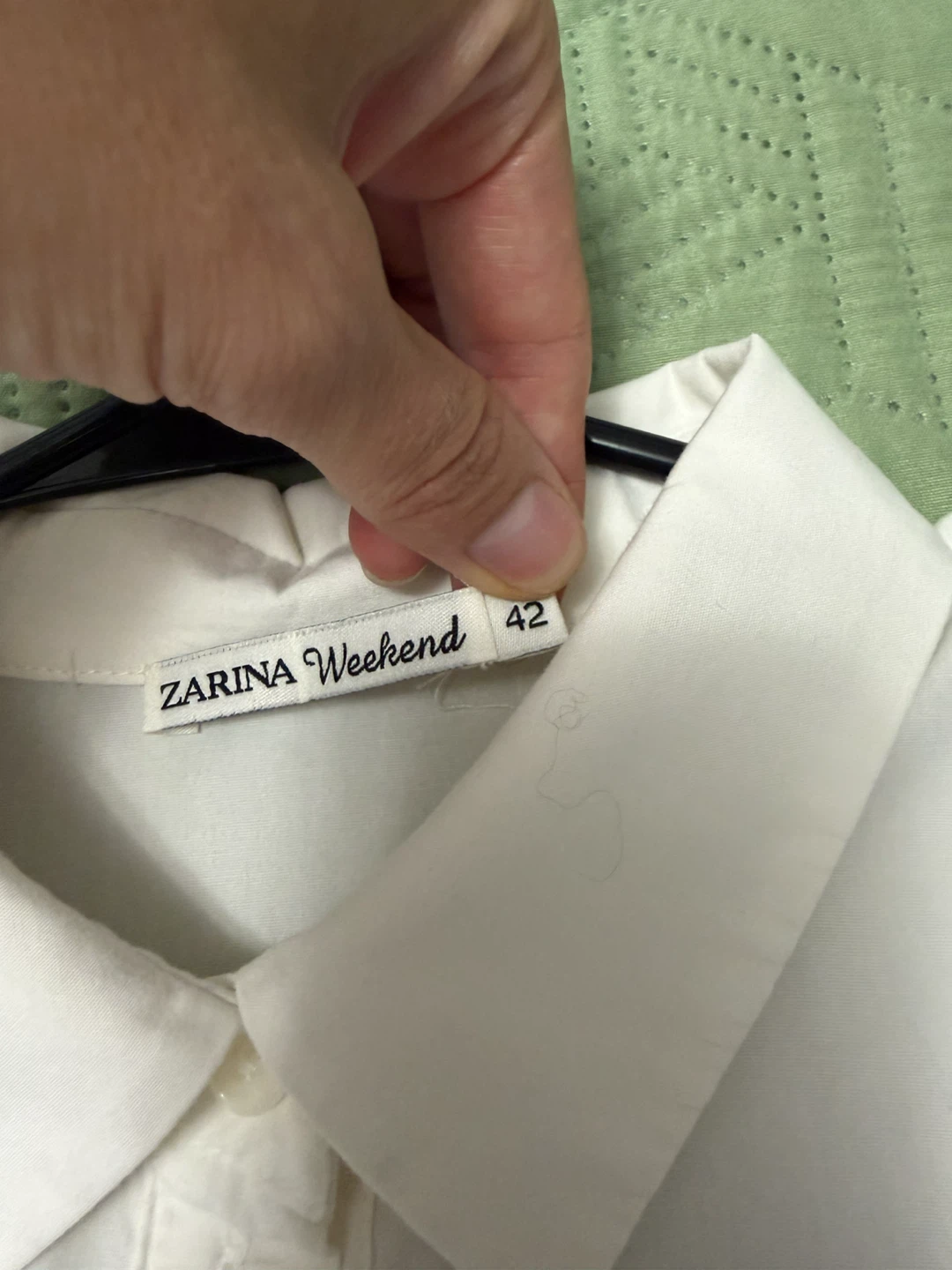 ZARINA Weekend White Lace Detail Button-Up Shirt - photo 3