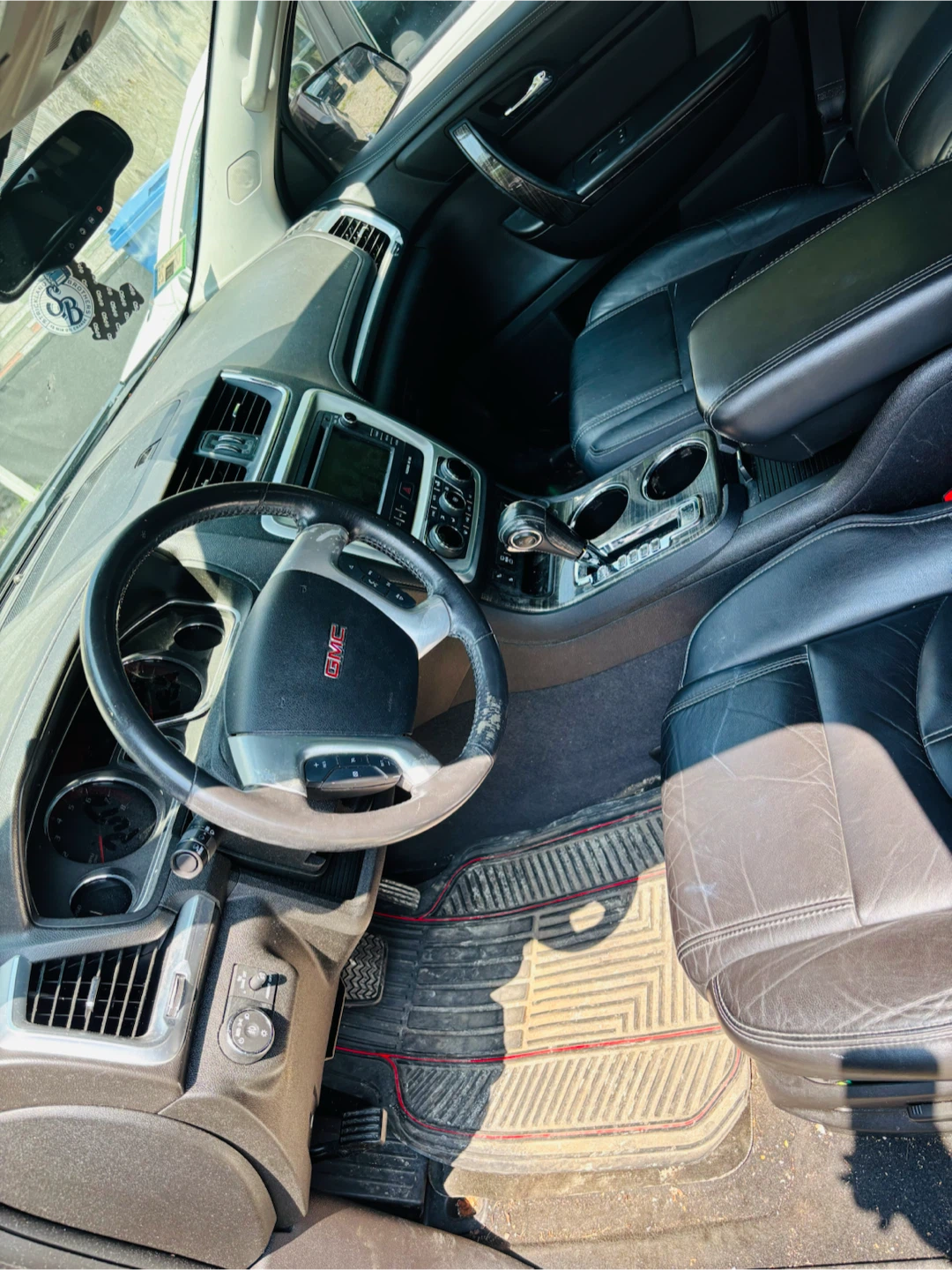 GMC Acadia AWD SUV - photo 5