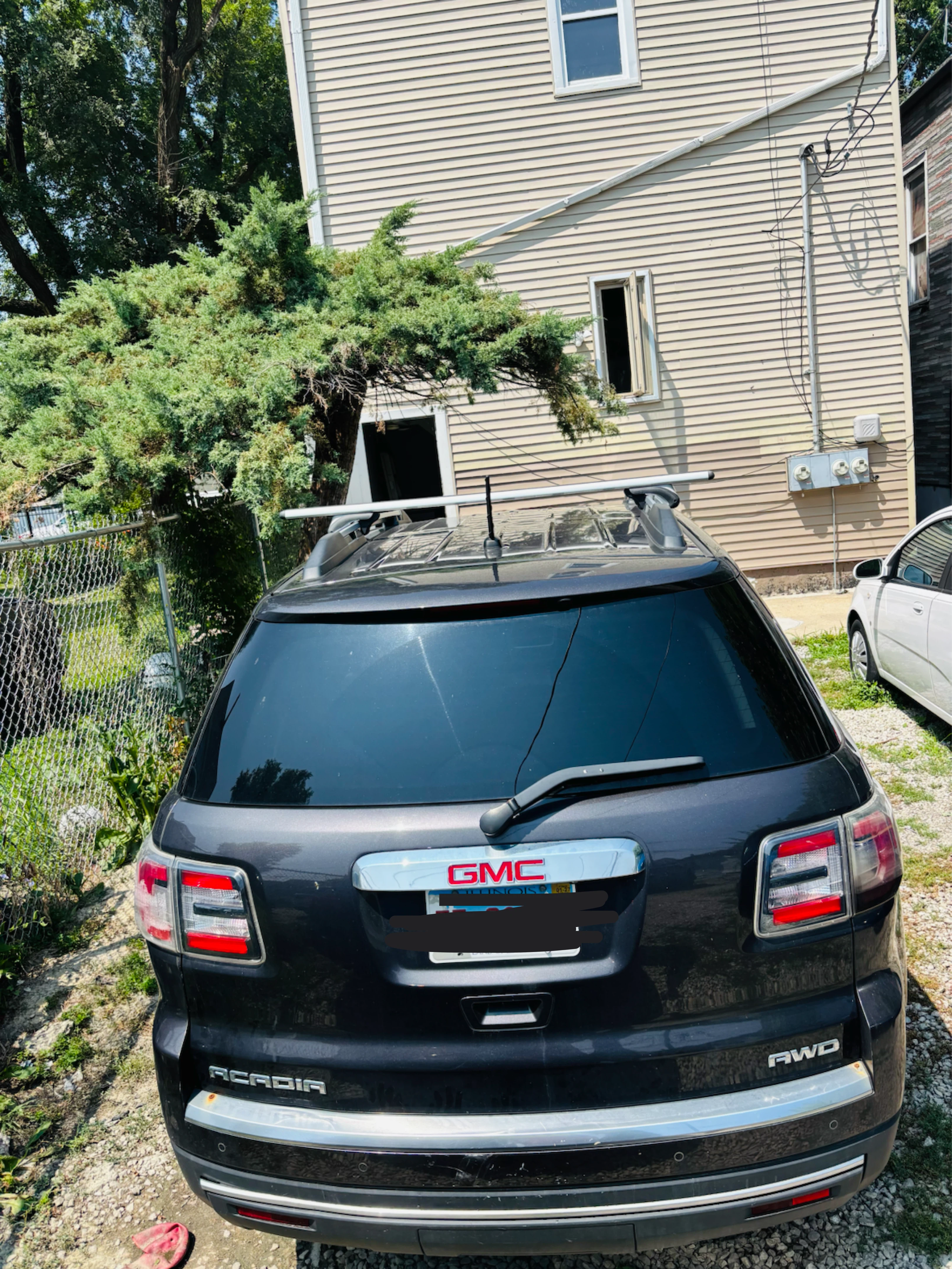GMC Acadia AWD SUV - photo 3