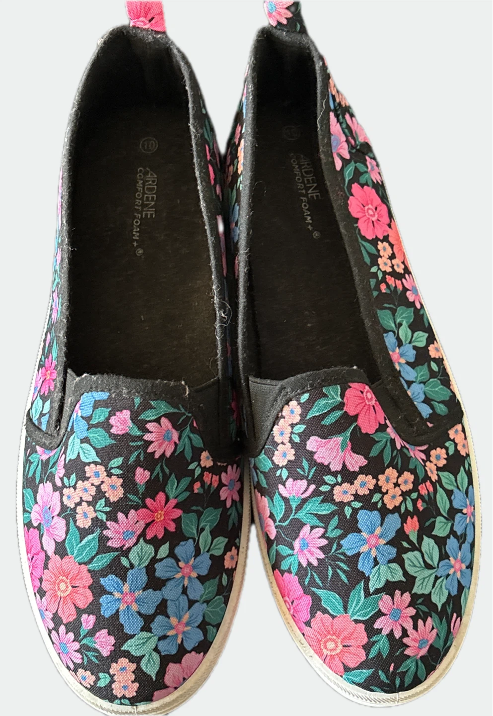 Ardene Floral Slip-On Shoes - Size 10