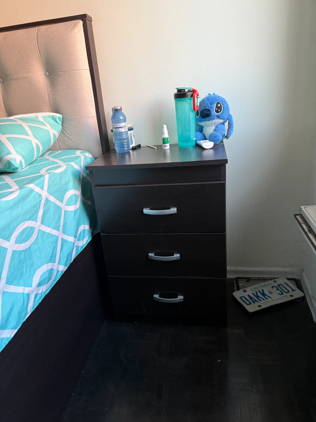Moving out Sale -Furniture, TV & Air fryer - photo 5
