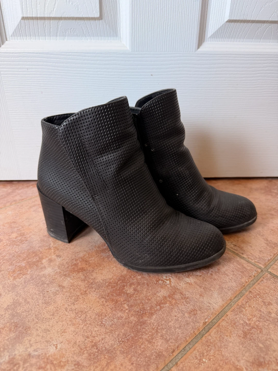 Naturalizer Black Perforated Ankle Boots - photo 2