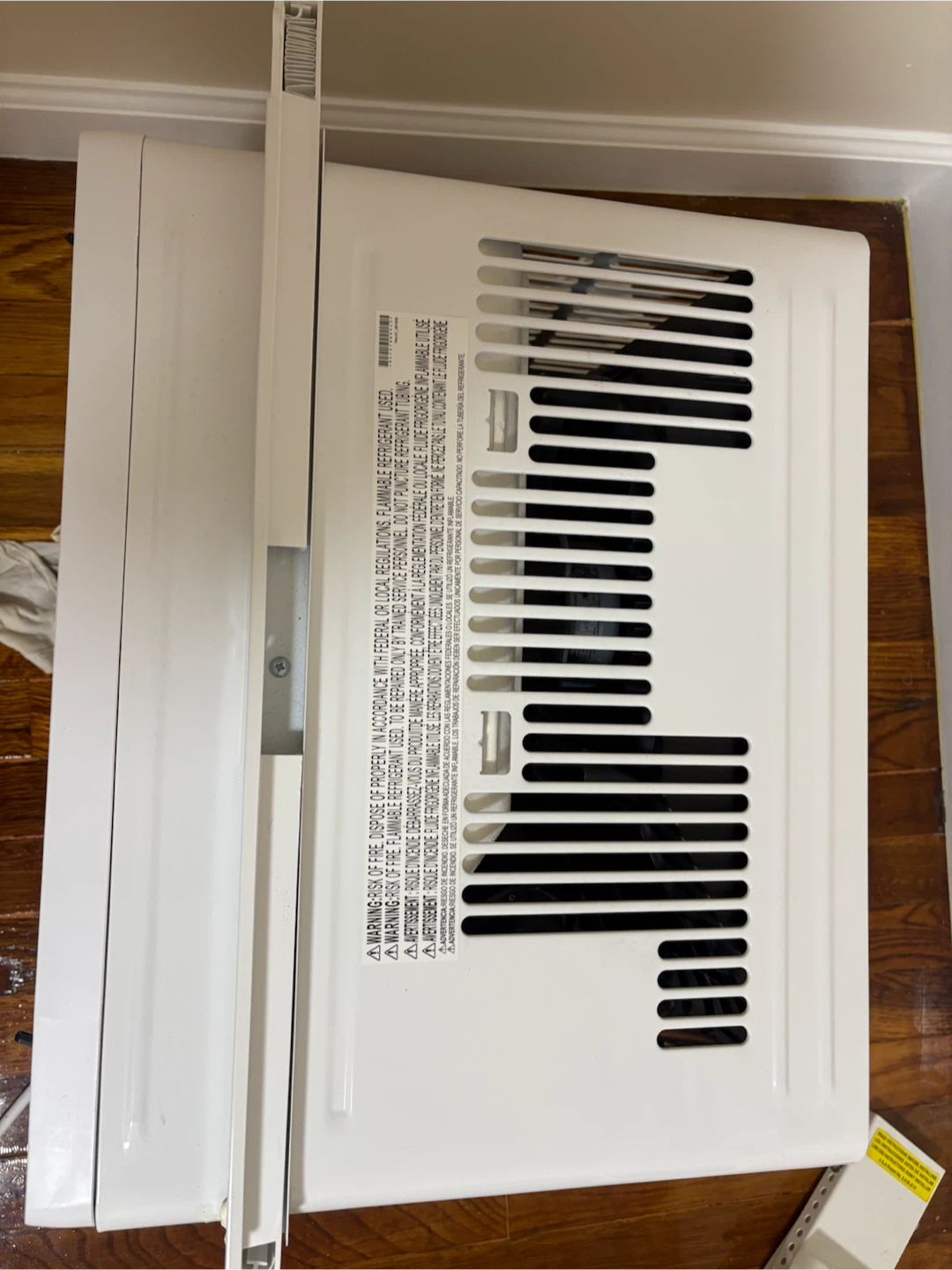 LG Window Unit AC 8000 btu - photo 2