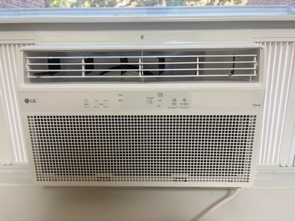 LG Window Unit AC 8000 btu