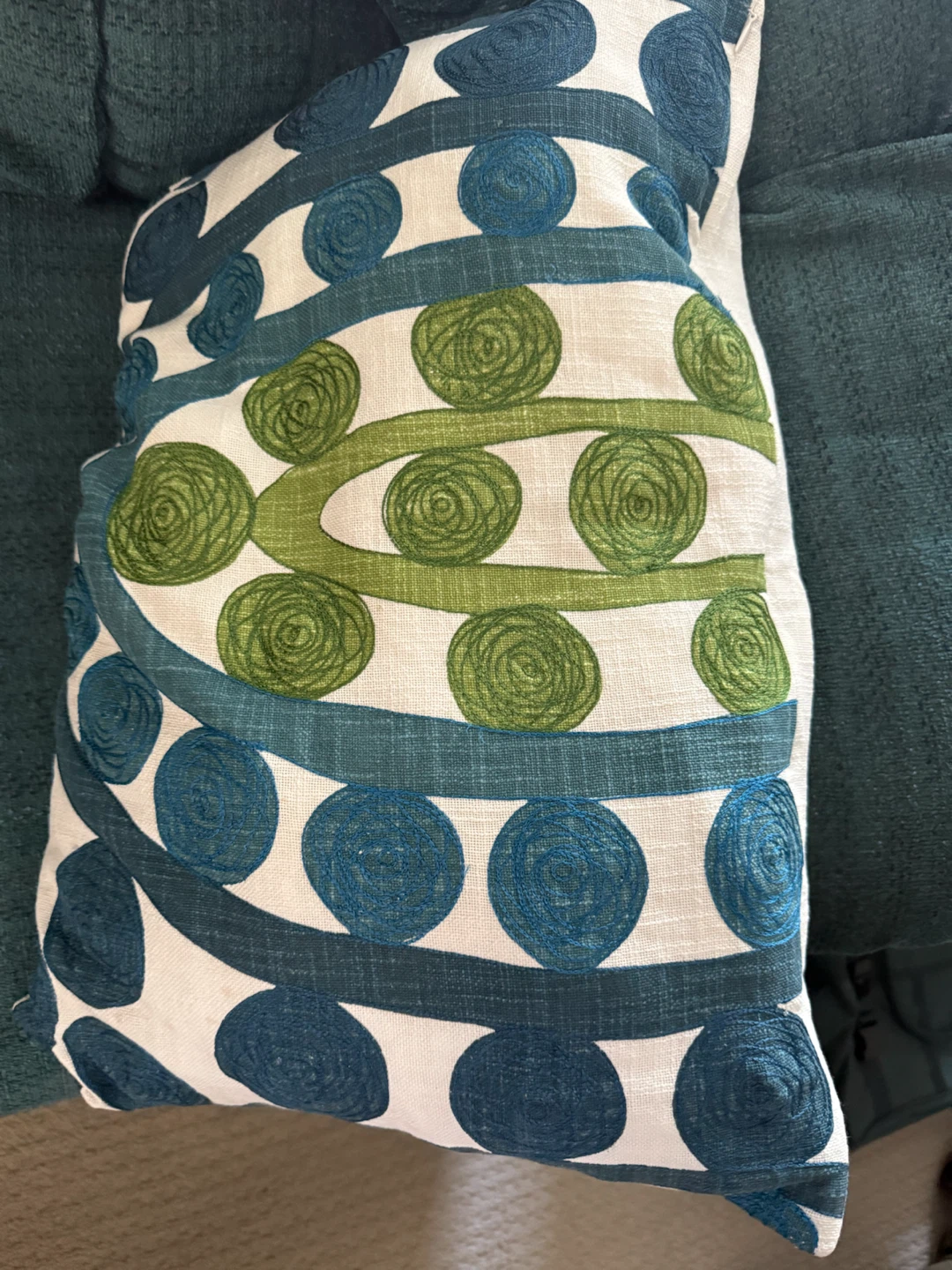 Set of 4 Decorative Throw Pillows - photo 3