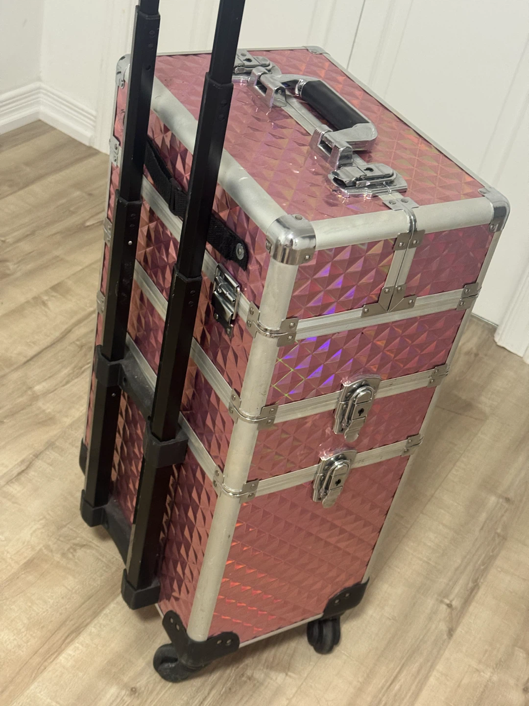 Pink Rolling Makeup Train Case - photo 5