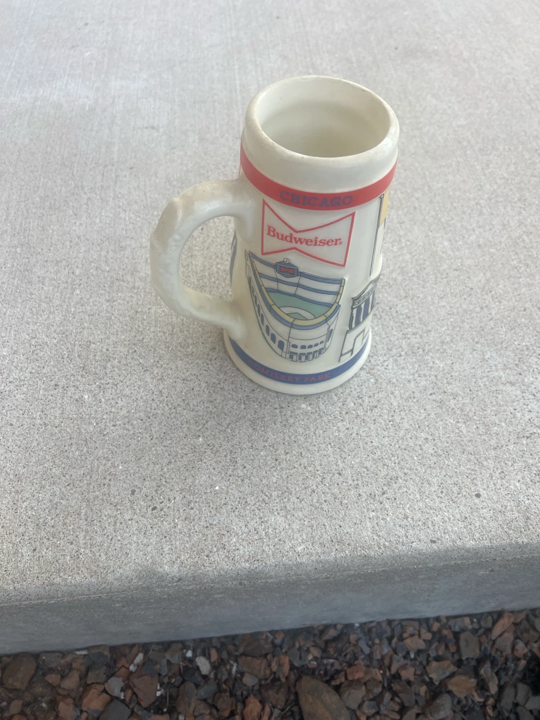 Vintage Wrigley Field, Budweiser mug - photo 2