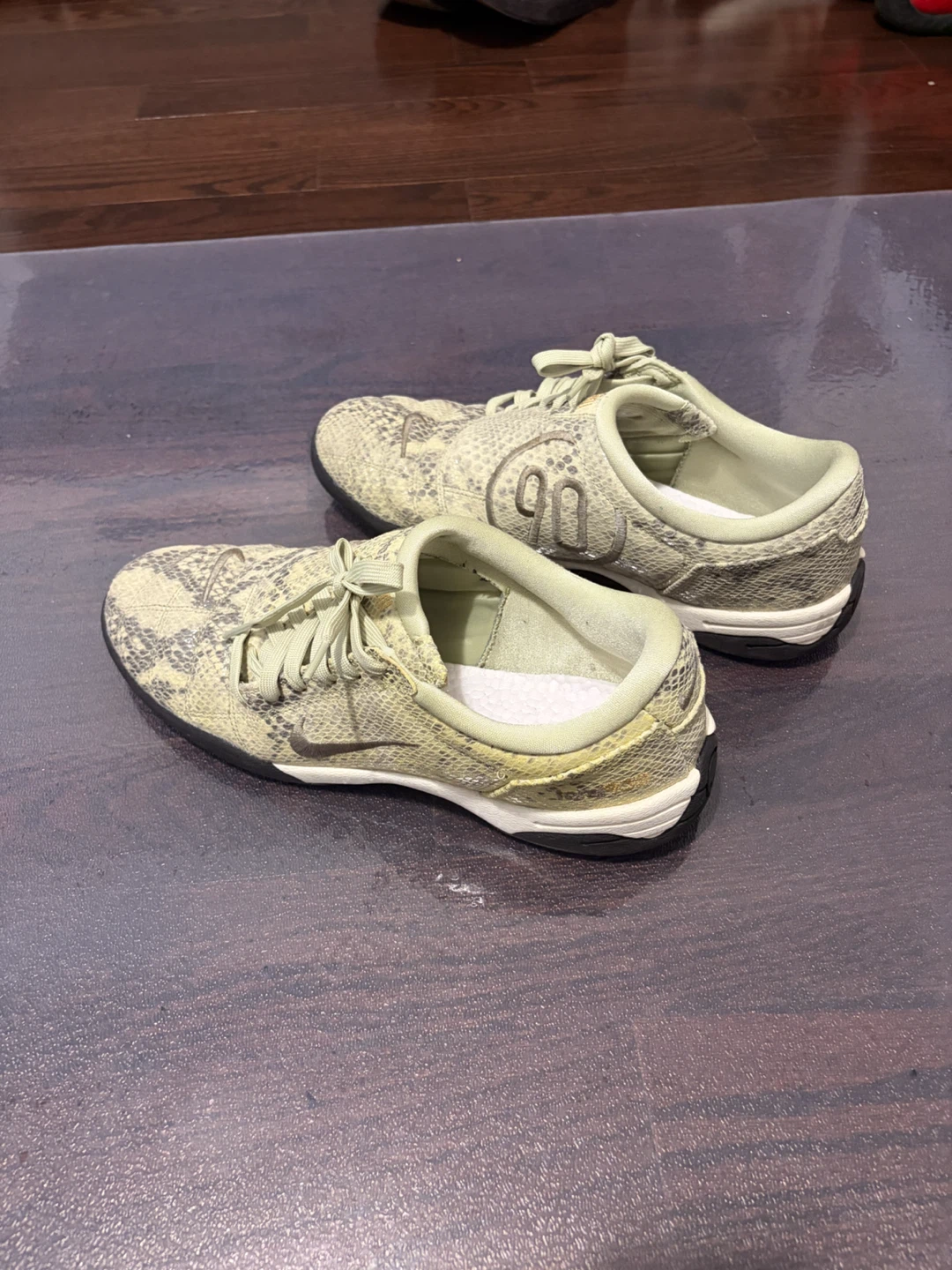 Nike T90 Casual Soccer Shoes - Size 10.5 - photo 4