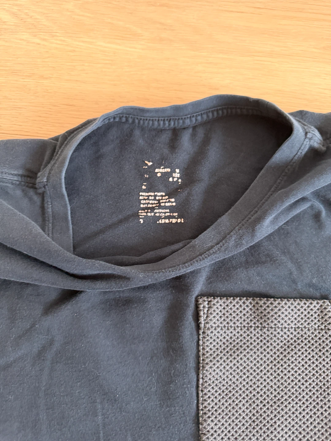 Nike Men’s Black T-shirt with pocket Size M - photo 2