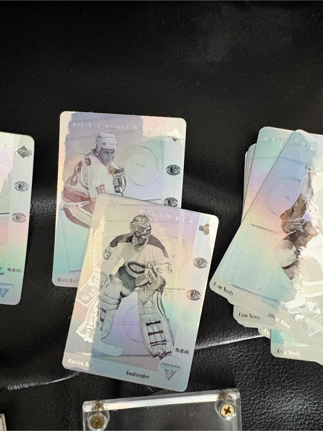 Hockey Collectibles - Rookie, Stamps, Holograms - photo 3
