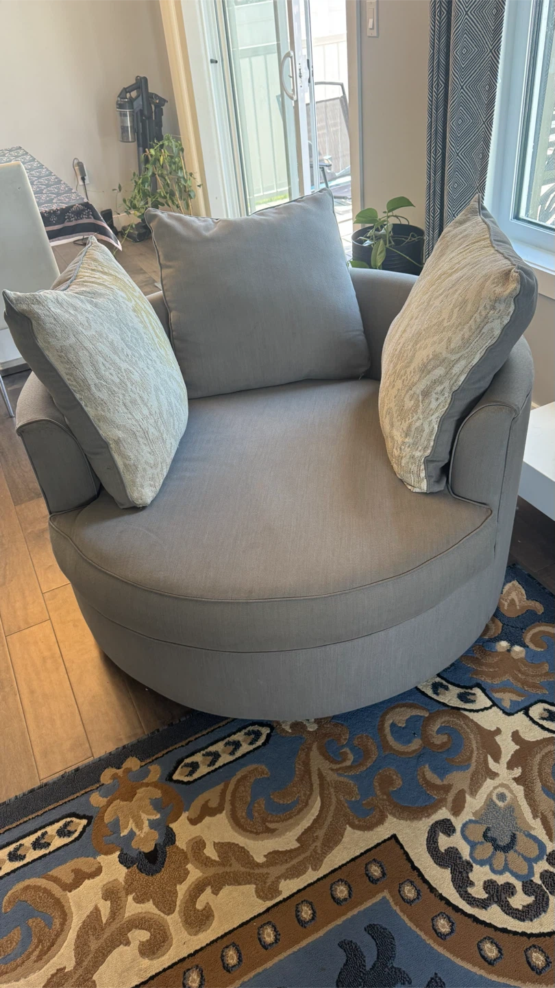 Grey cuddle chair