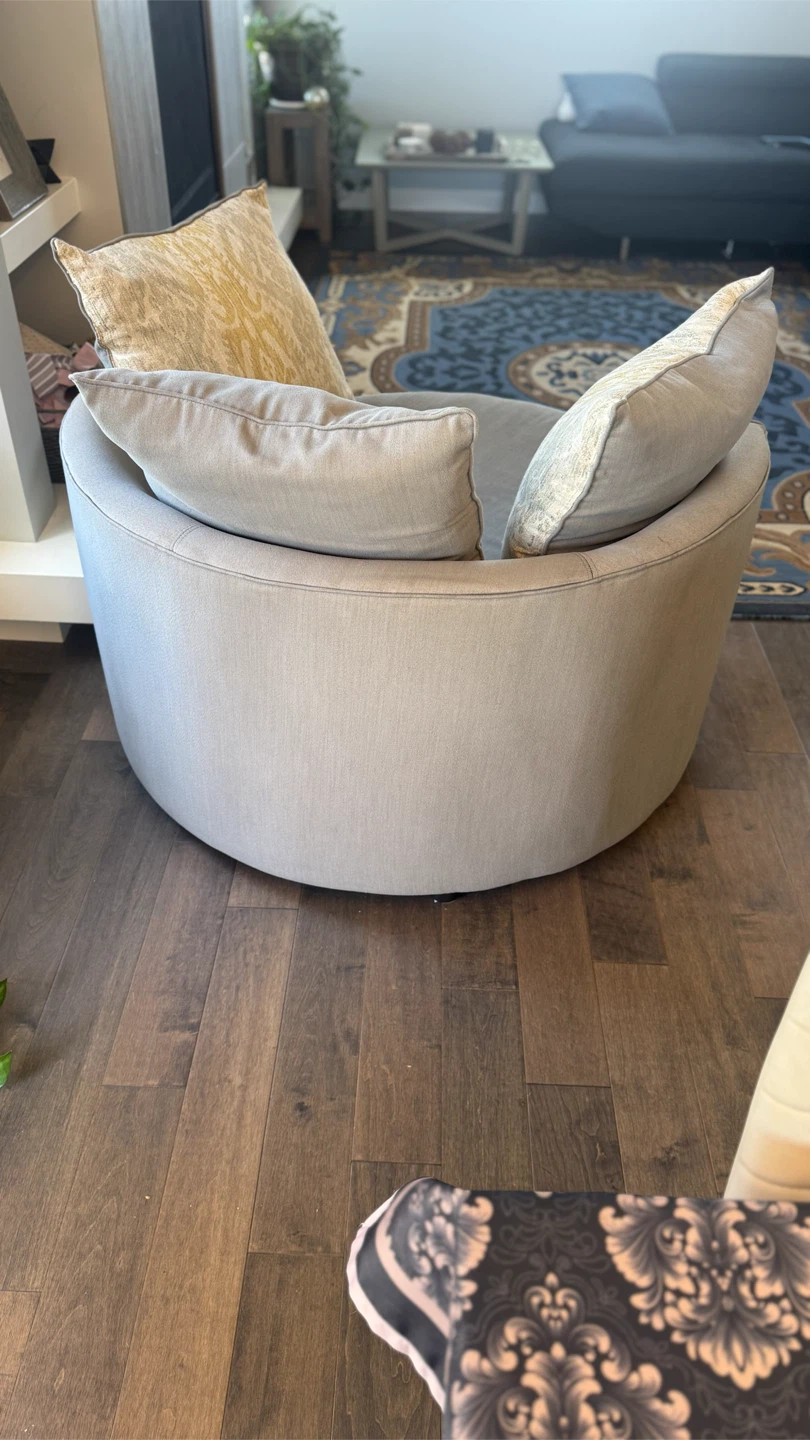 Grey cuddle chair - photo 2