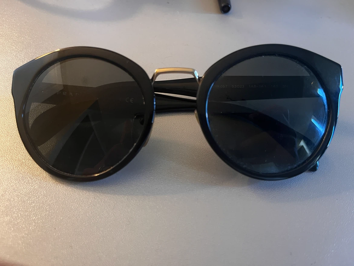 Prada Sunglasses SPR05T
