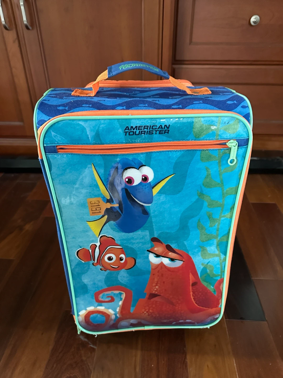 American Tourister Rolling Luggage - Finding Dory