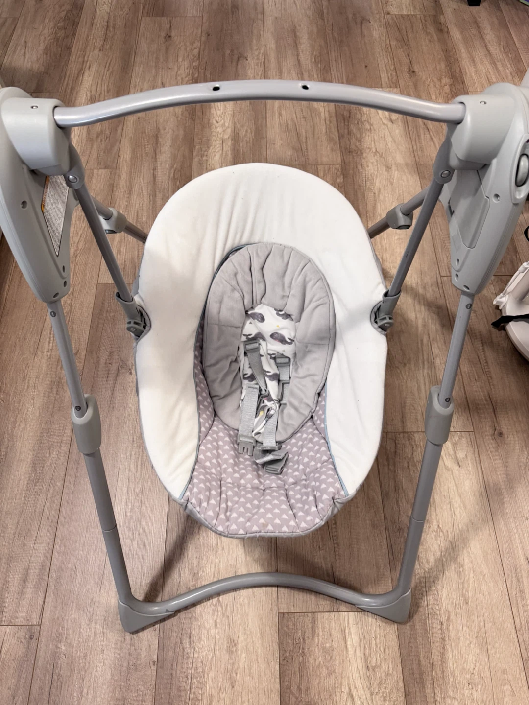 Graco Baby Swing