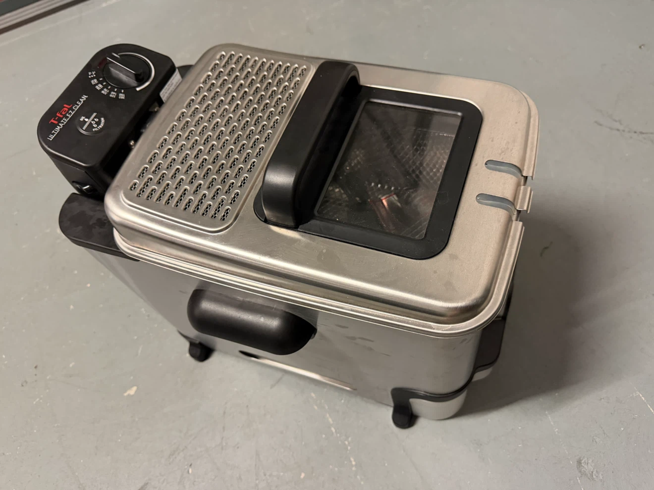 T-fal Ultimate EZ Clean Deep Fryer - photo 2