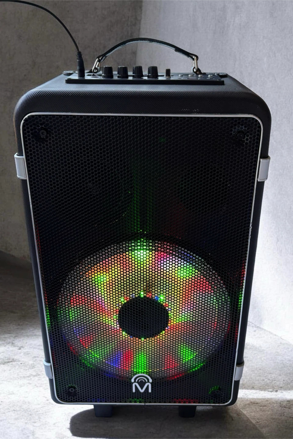 Portable Bluetooth Trolley Speaker with LED Lights guc