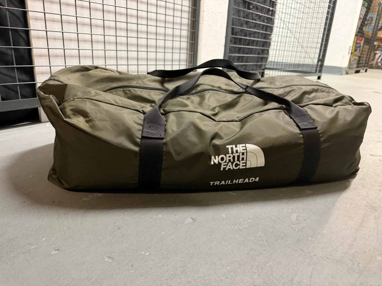 The North Face Trailhead 4 Tent - photo 2