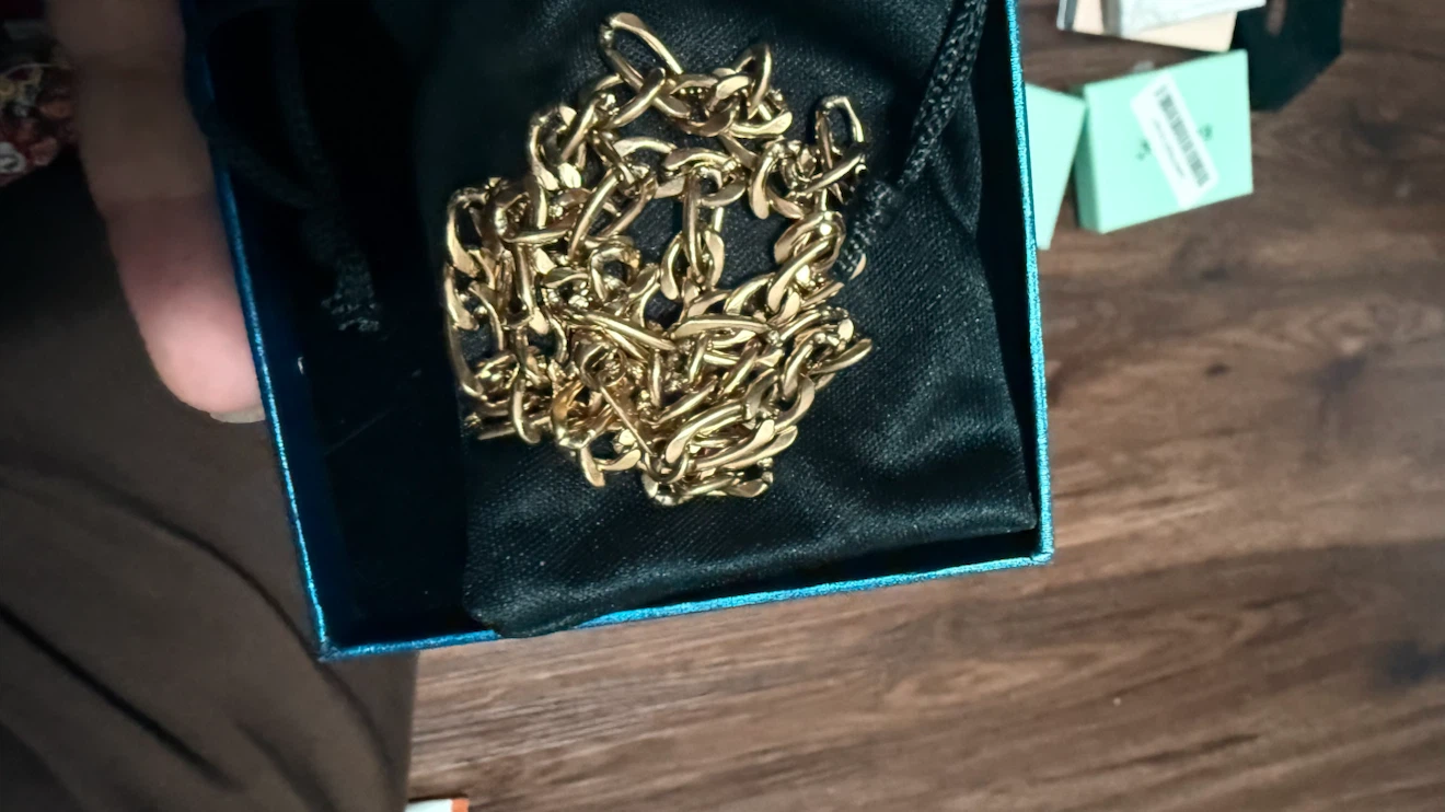 Gold Chain Necklace with Gift Box - photo 3
