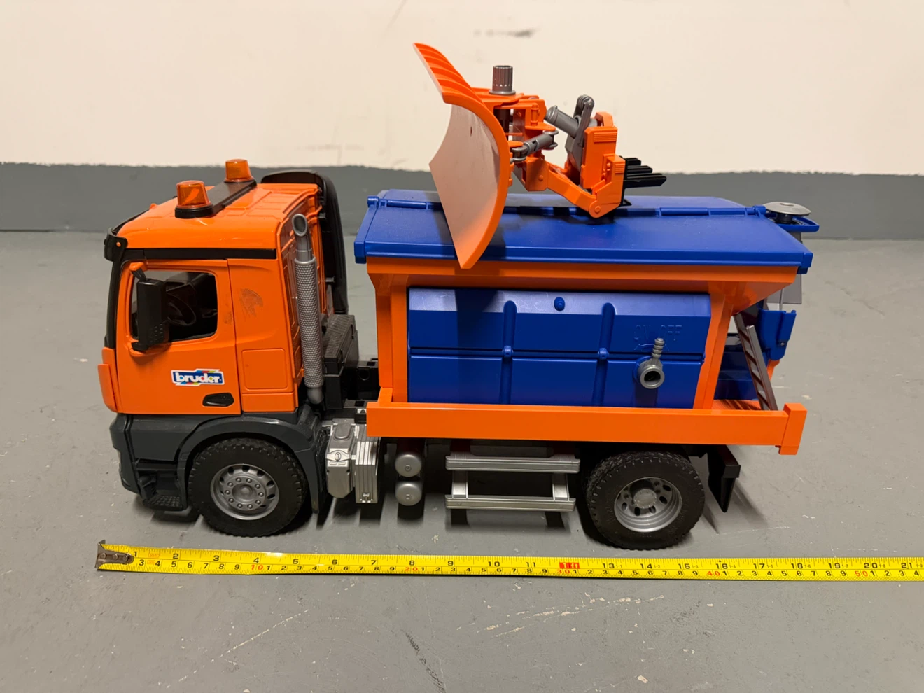 Bruder Snow Plough Truck Toy - photo 2