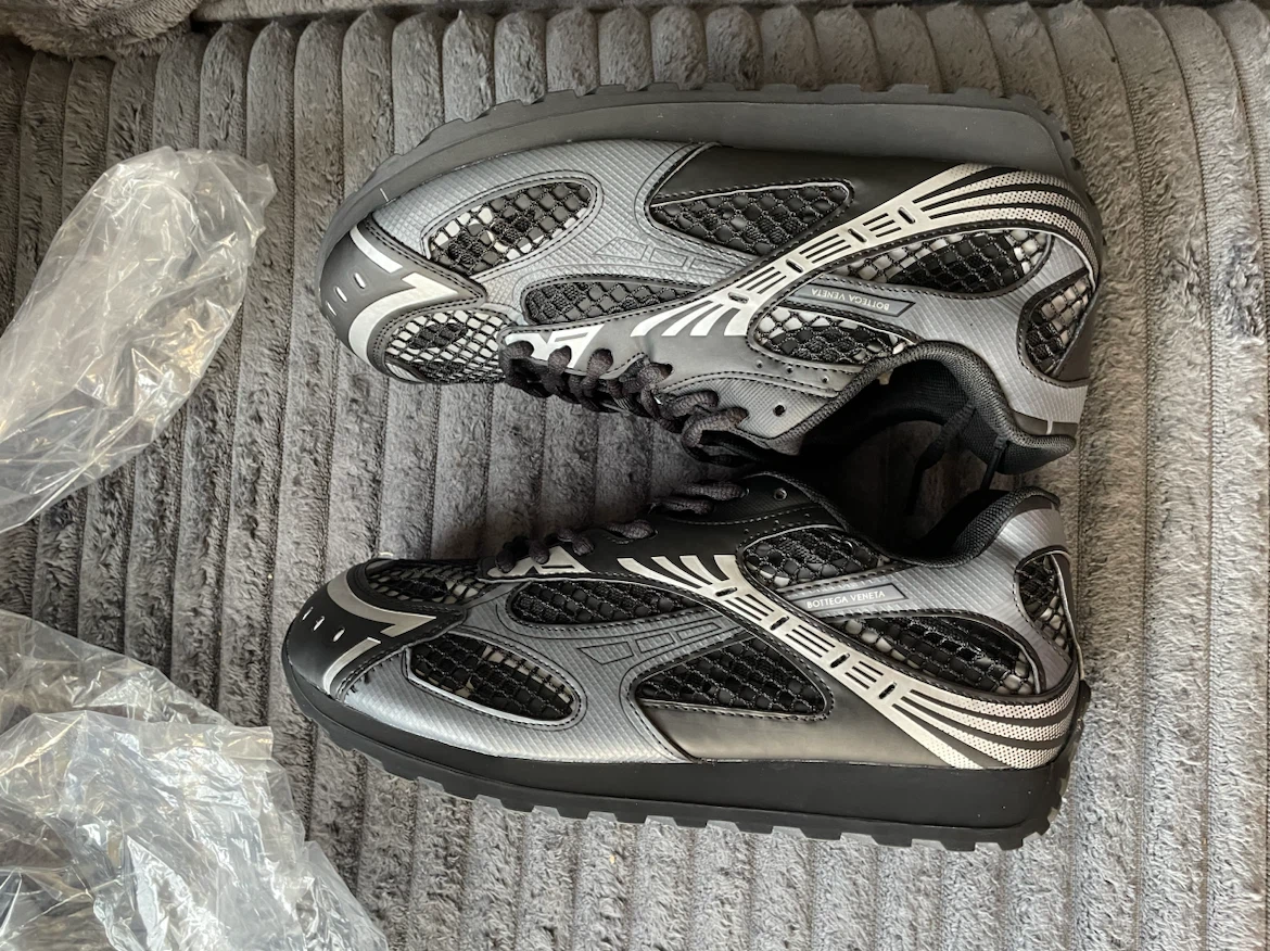 Bottega Veneta Men's Sneakers Size 45 - photo 3