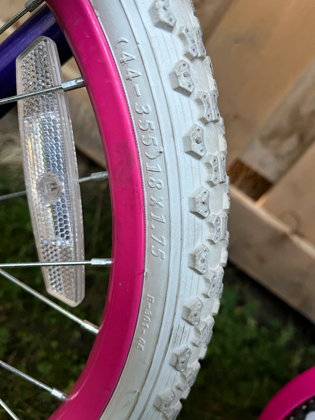 Razzle Purple and Pink Kids Bike - photo 5