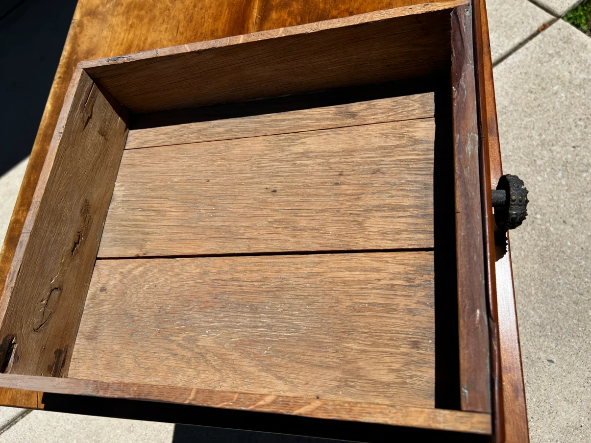 19th-century Early American Primitive Side Table - photo 4