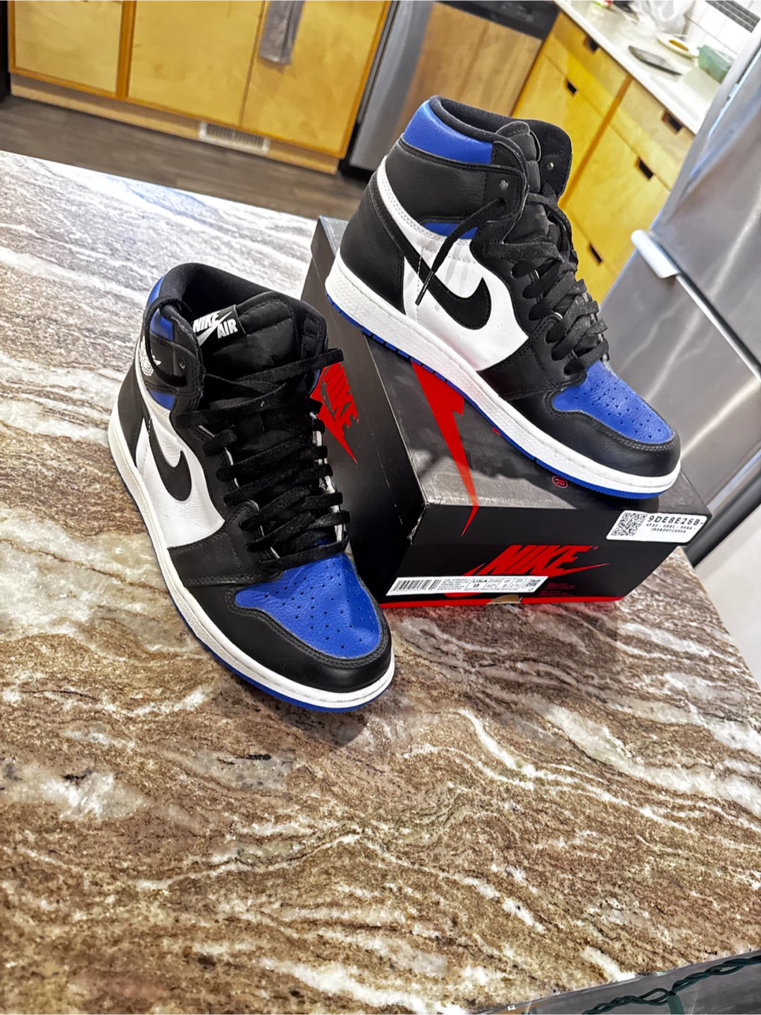 Air Jordan 1 Retro High OG “Royal Toe” Size 9
