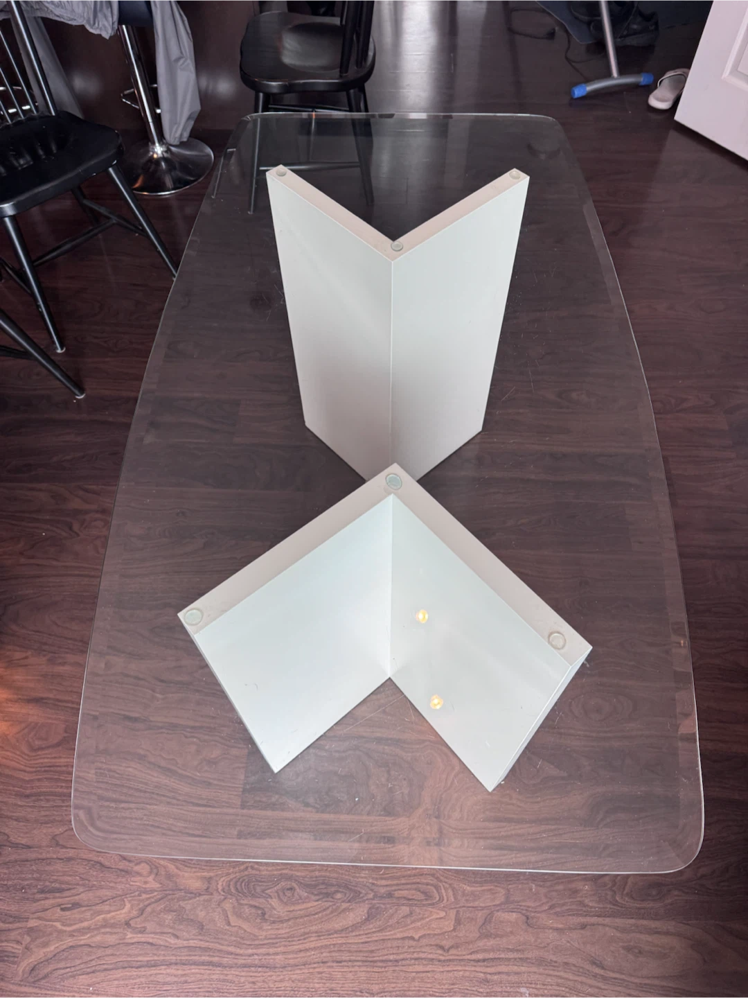 Dining room table - photo 2